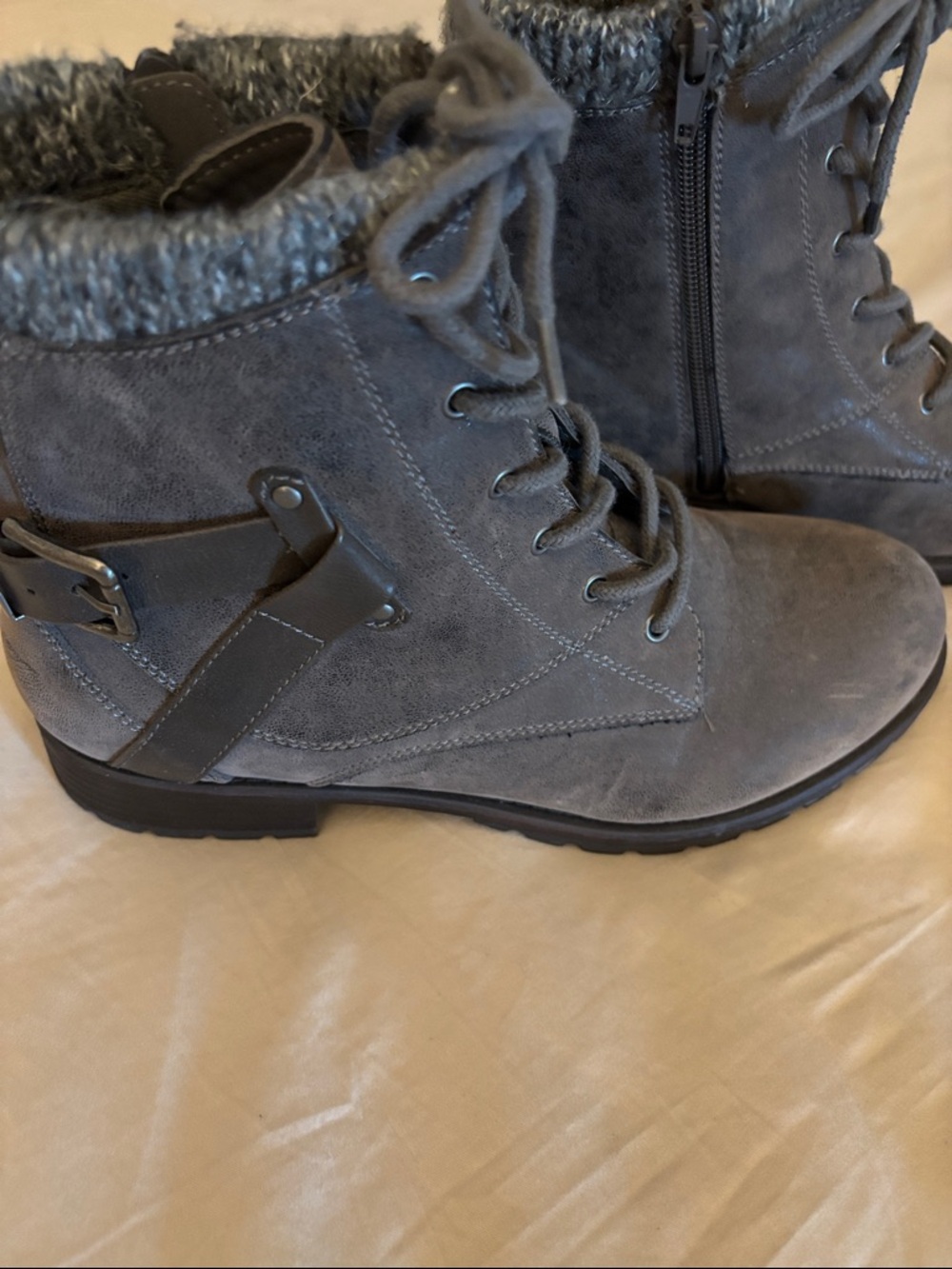 Crown Vintage Women's Gray Lace-Up Faux Suede Ankle Boots with Knit Collar